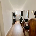 Sole Suite Apartment In The Center Of Rome